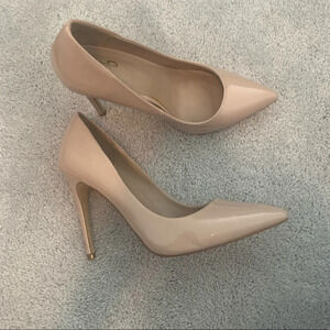 Mix no 6 creme heels size 7.5